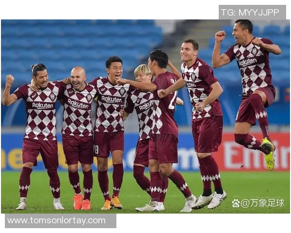 近十年全球足球十大球星排名揭晓 谁是足坛的真正王者 近十年全球足球十大球星排名揭晓 谁是足坛的真正王者