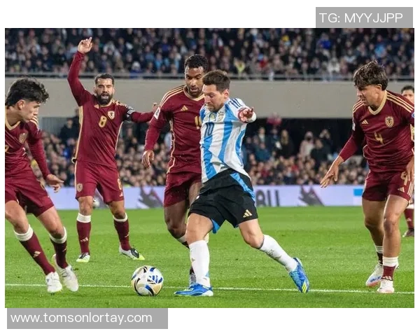 阿根廷足球历史十大传奇球星精彩瞬间与成就展示 阿根廷足球历史十大传奇球星精彩瞬间与成就展示